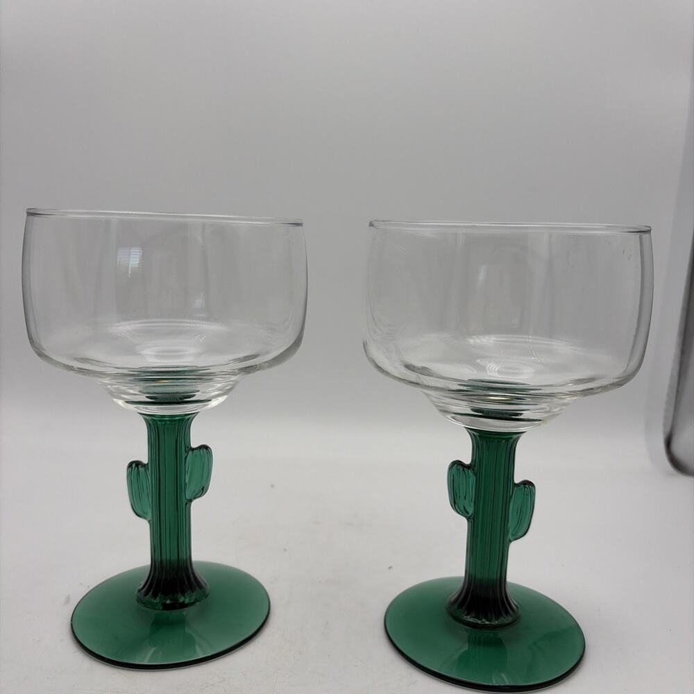 Lot of 2 Libbey Green Glass Cactus Stem Drinking Glasses 16 oz Margarita